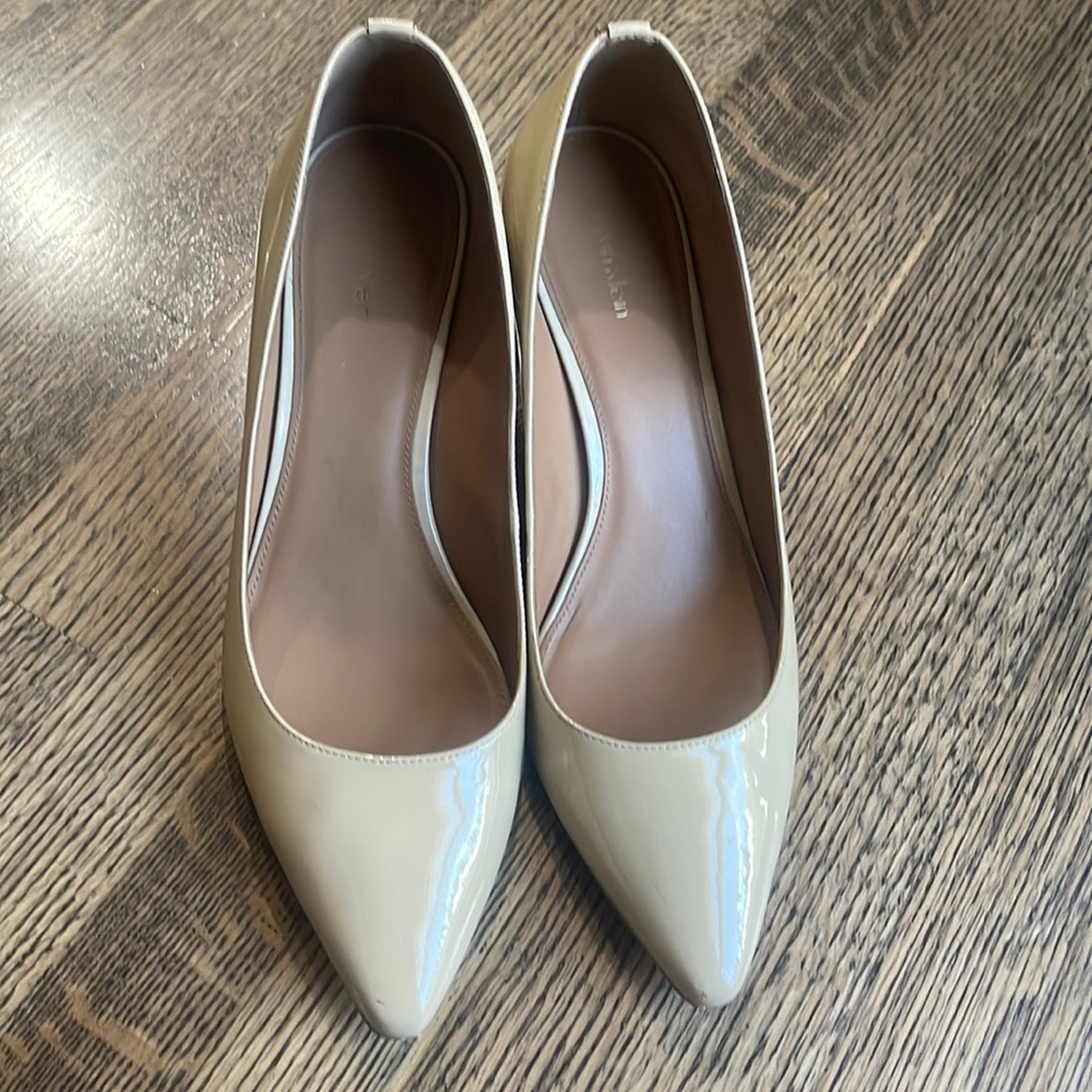 Calvin Klein Pumps